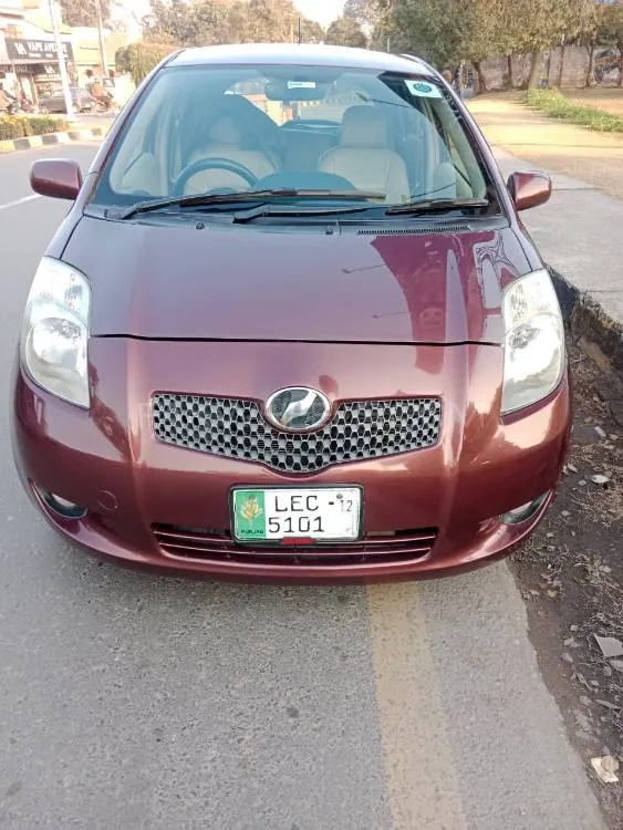 Toyota Vitz 2006 for Sale in Lahore Image-1