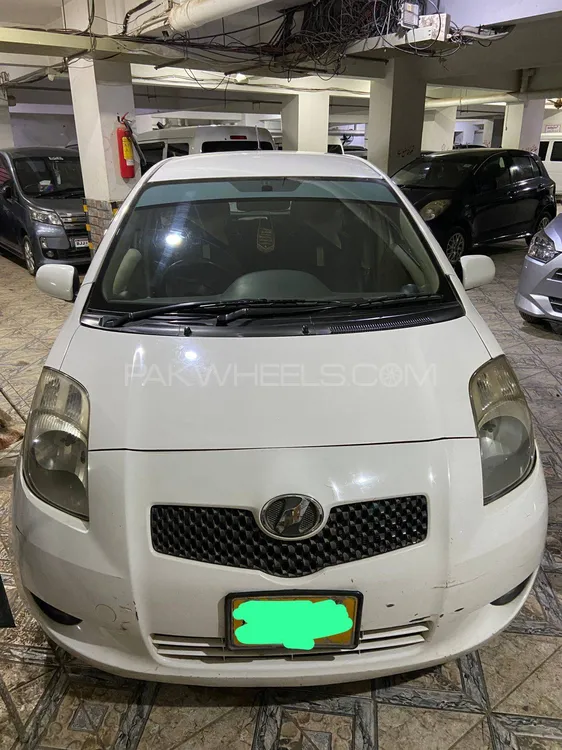 Toyota Vitz 2007 for Sale in Karachi Image-1