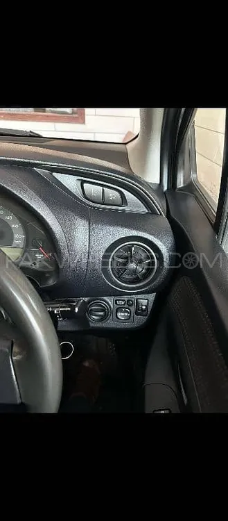 Toyota Vitz 2017 for Sale in Lahore Image-1