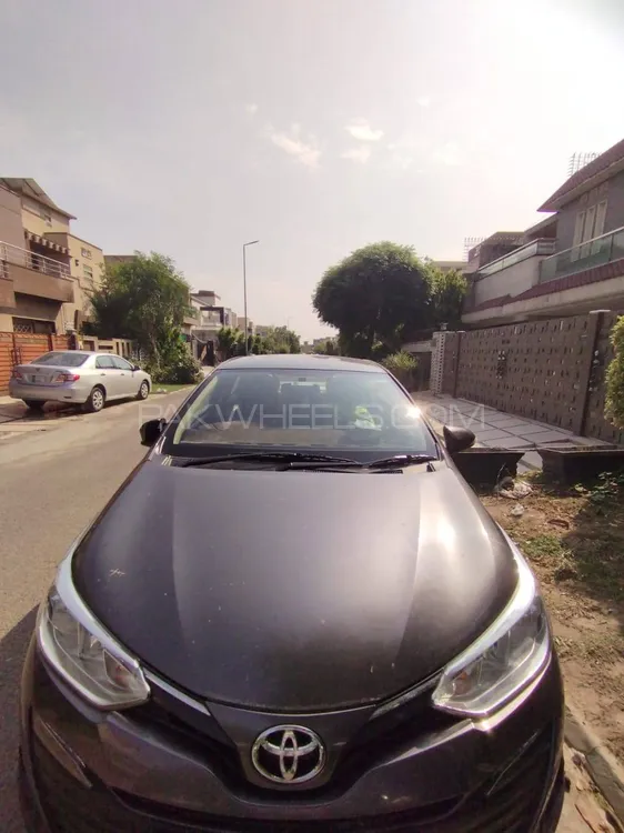 Toyota Yaris Sedan 2021 for Sale in Lahore Image-1