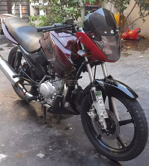 Yamaha YZF-R1 2015 for Sale Image-1