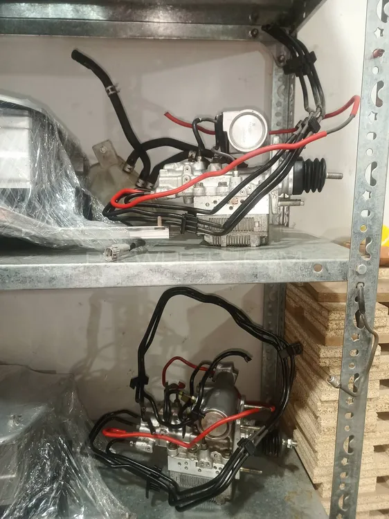 ABS unit available 
aqua prius priusalpha voxy sienta lexius Image-1