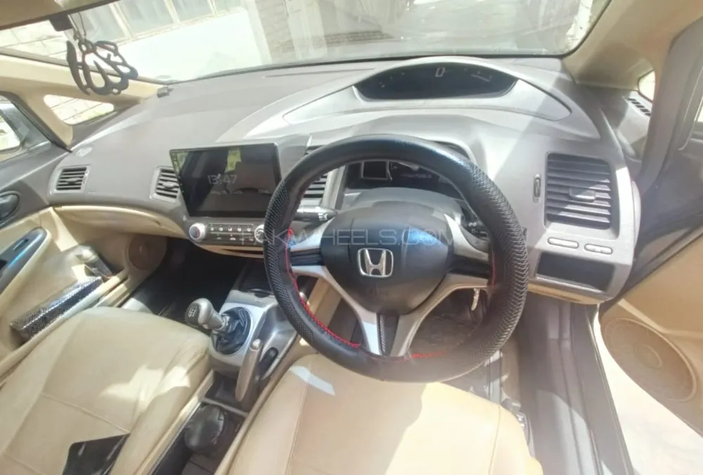 Honda Civic 2011 for Sale in Daharki Image-1