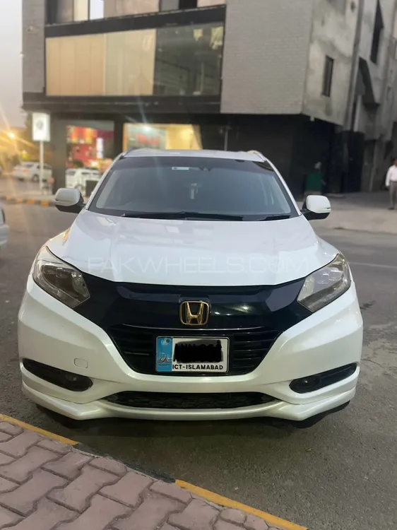 Honda Vezel 2014 for Sale in Rawalpindi Image-1