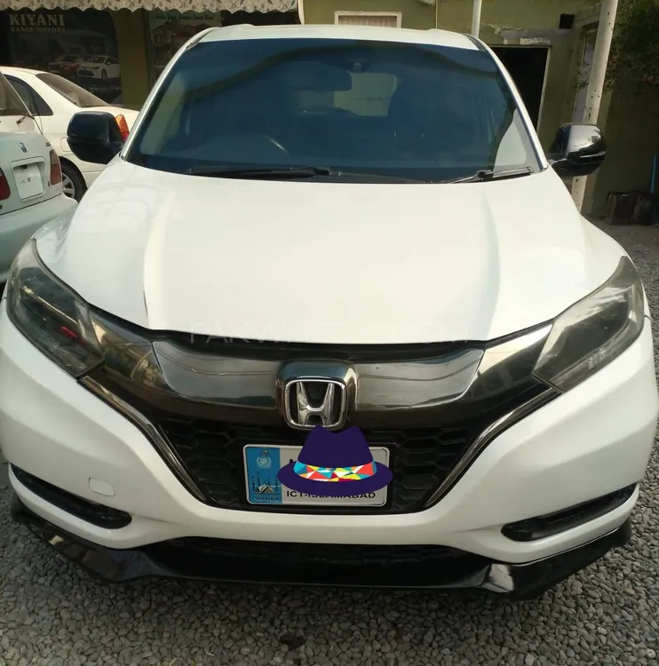 Honda Vezel 2016 for Sale in Rawalpindi Image-1