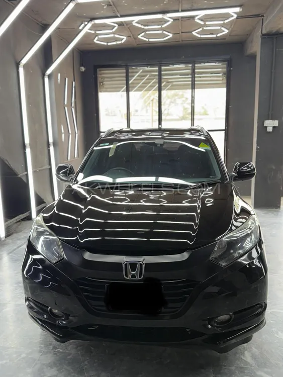 Honda Vezel 2016 for Sale in Lahore Image-1