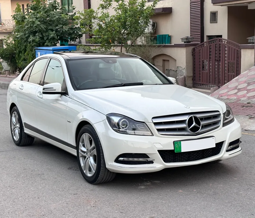 Mercedes Benz C Class 2012 for Sale in Islamabad Image-1