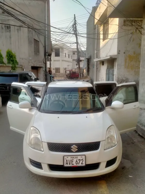 Suzuki Swift 2010 for Sale in Lahore Image-1