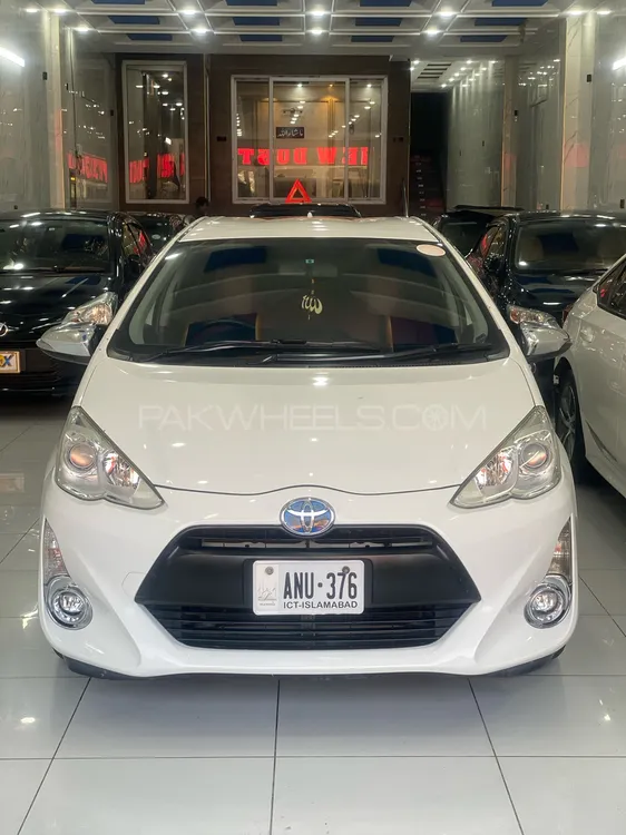 Toyota Aqua 2015 for Sale in Peshawar Image-1