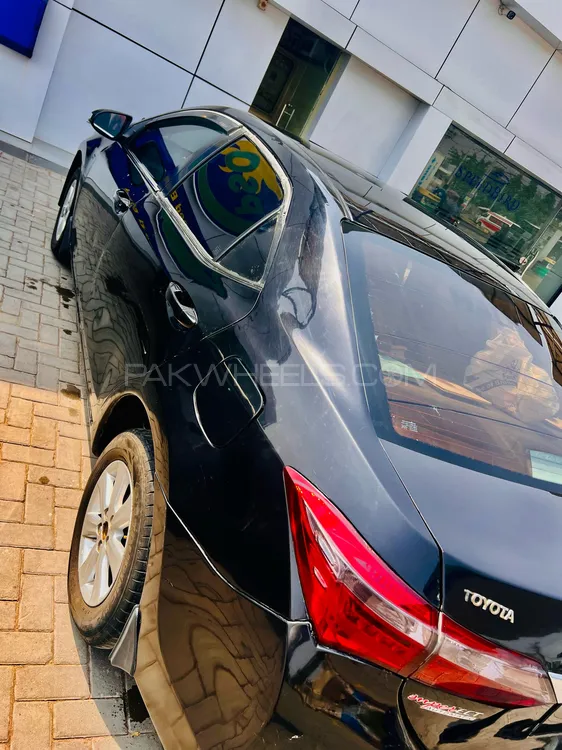Toyota Corolla 2016 for Sale in Faisalabad Image-1
