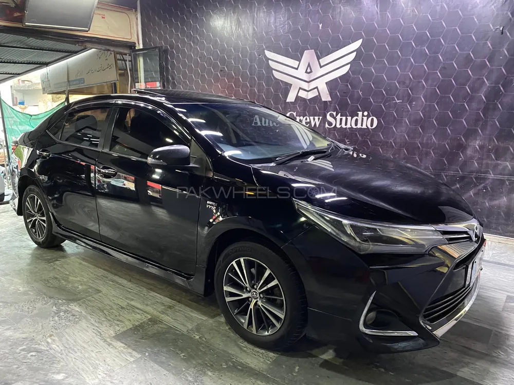 Toyota Corolla 2018 for Sale in Islamabad Image-1