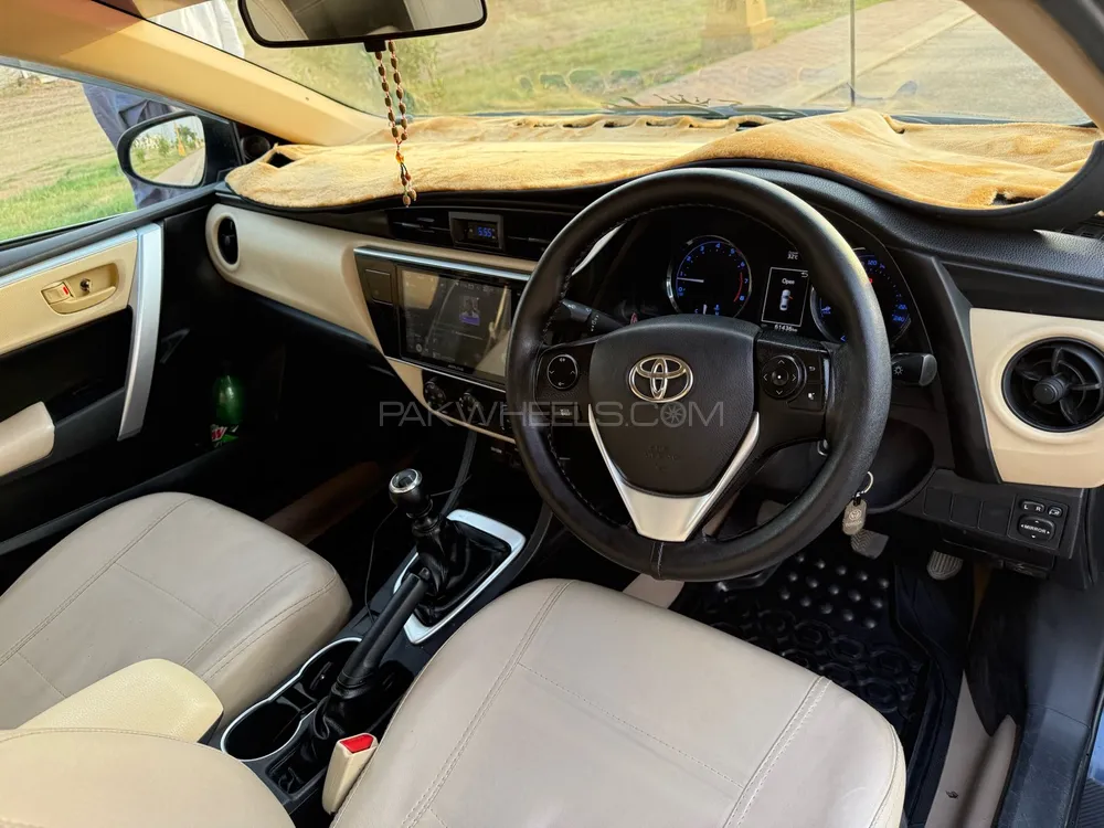 Toyota Corolla 2020 for Sale in Phalia Image-1