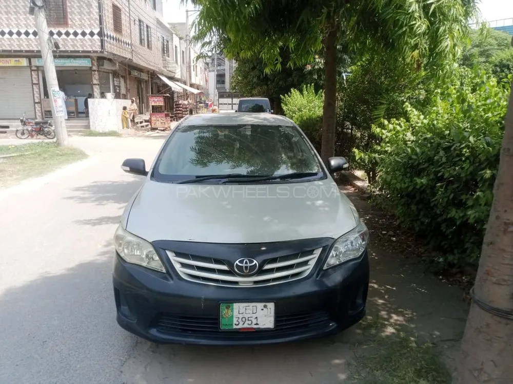 Toyota Corolla 2011 for Sale in Lahore Image-1
