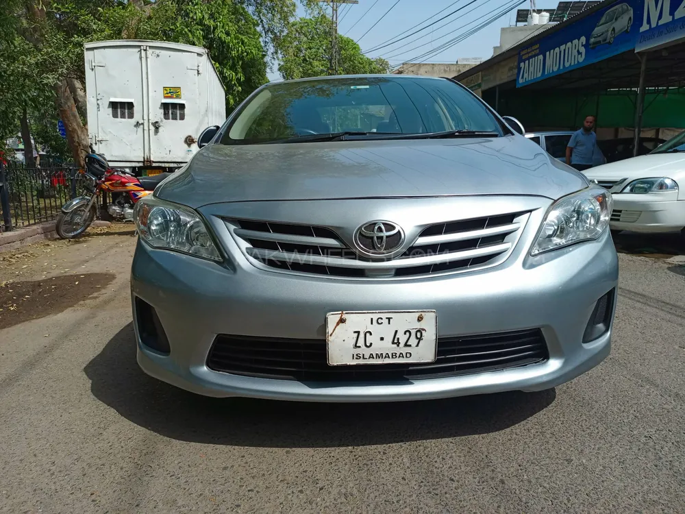Toyota Corolla 2013 for Sale in Lahore Image-1