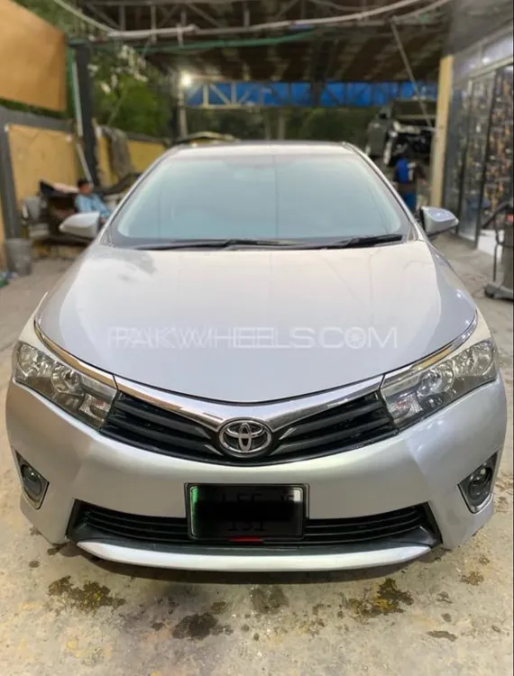 Toyota Corolla 2015 for Sale in Karachi Image-1