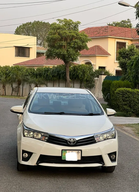 Toyota Corolla 2016 for Sale in Lahore Image-1