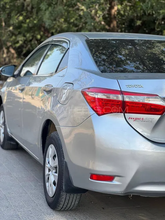 Toyota Corolla 2016 for Sale in Lahore Image-1