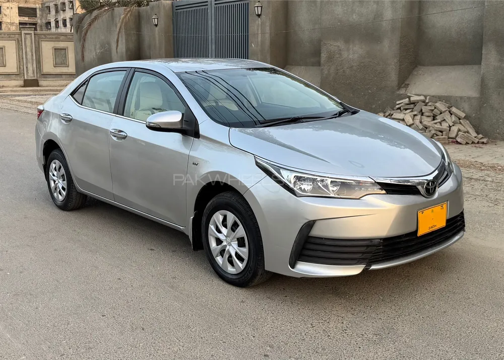 Toyota Corolla 2020 for Sale in Karachi Image-1