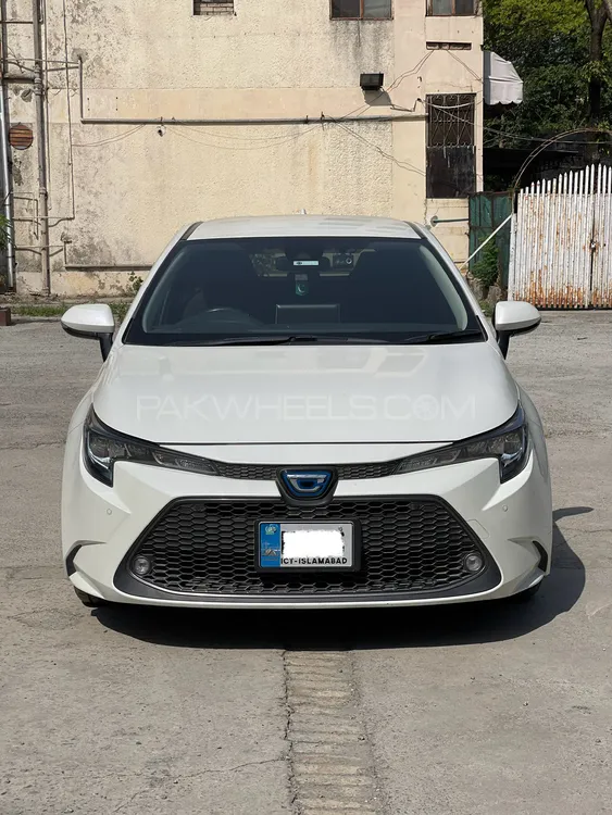 Toyota Corolla Touring 2020 for Sale in Islamabad Image-1