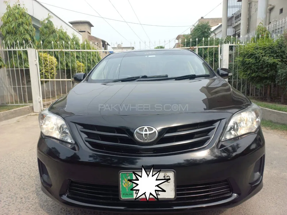 Toyota Corolla 2012 for Sale in Lahore Image-1