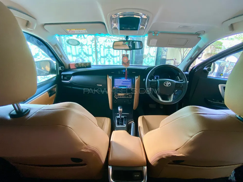 Toyota Fortuner 2021 for Sale in Lahore Image-1
