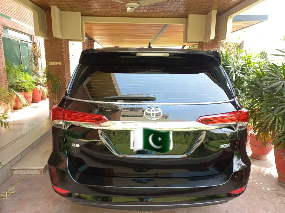 Toyota Fortuner 2021 for Sale in Sargodha Image-1