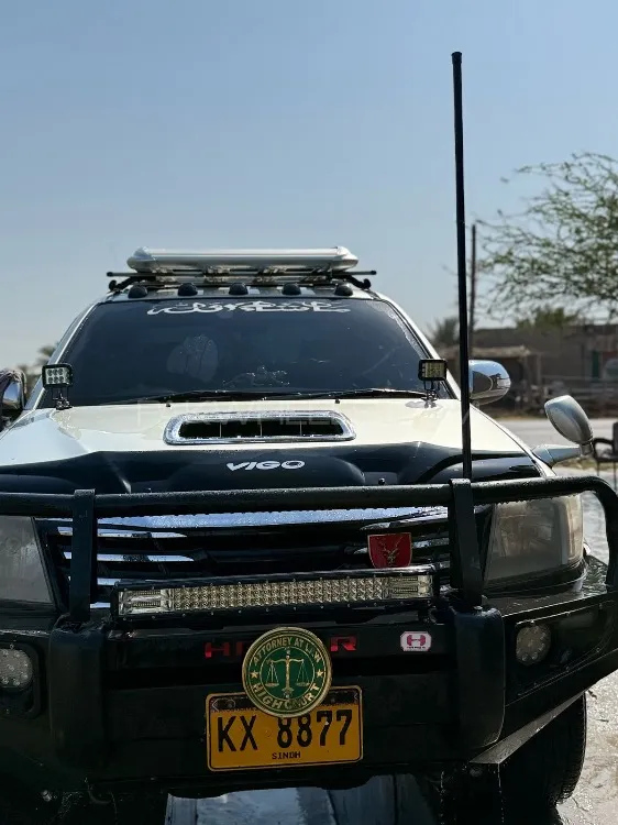 Toyota Hilux 2012 for Sale in Shikar pur Image-1
