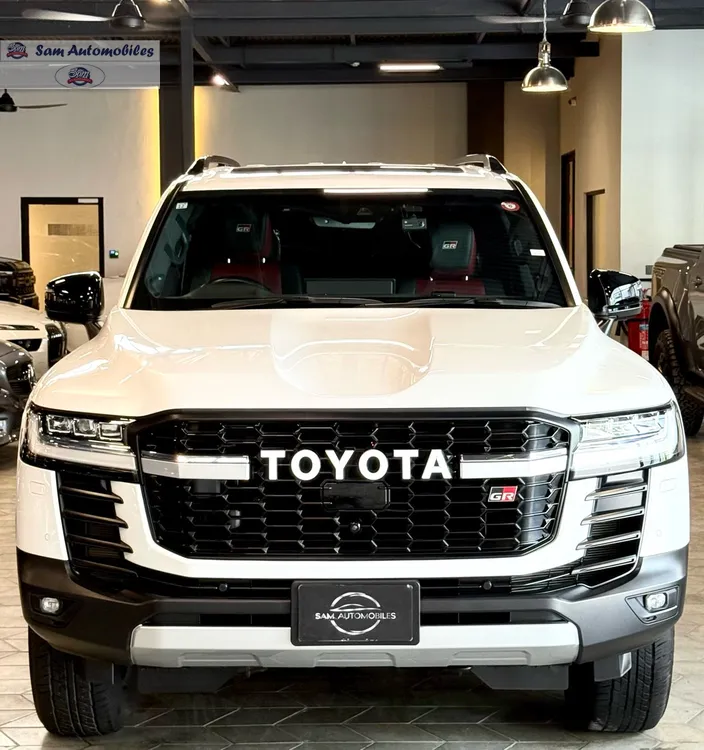 Toyota Land Cruiser 2021 for Sale in Karachi Image-1