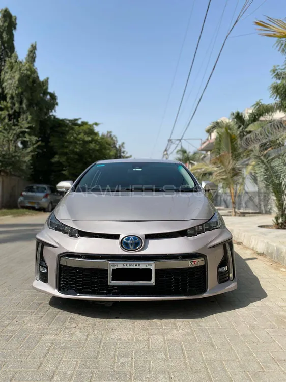Toyota Prius 2017 for Sale in Karachi Image-1