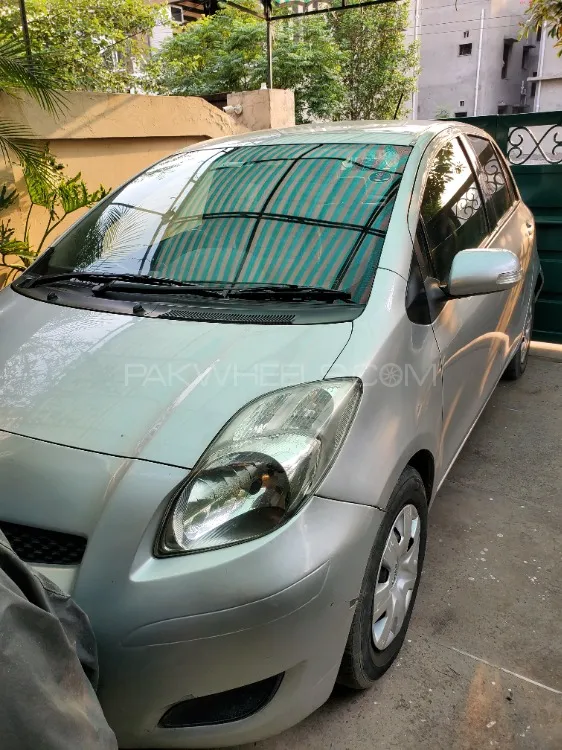 Toyota Vitz 2008 for Sale in Lahore Image-1
