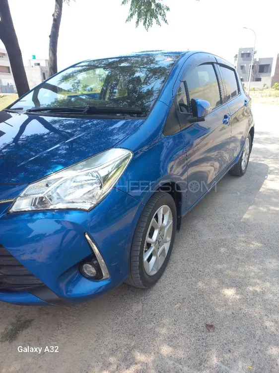 Toyota Vitz 2017 for Sale in Lahore Image-1