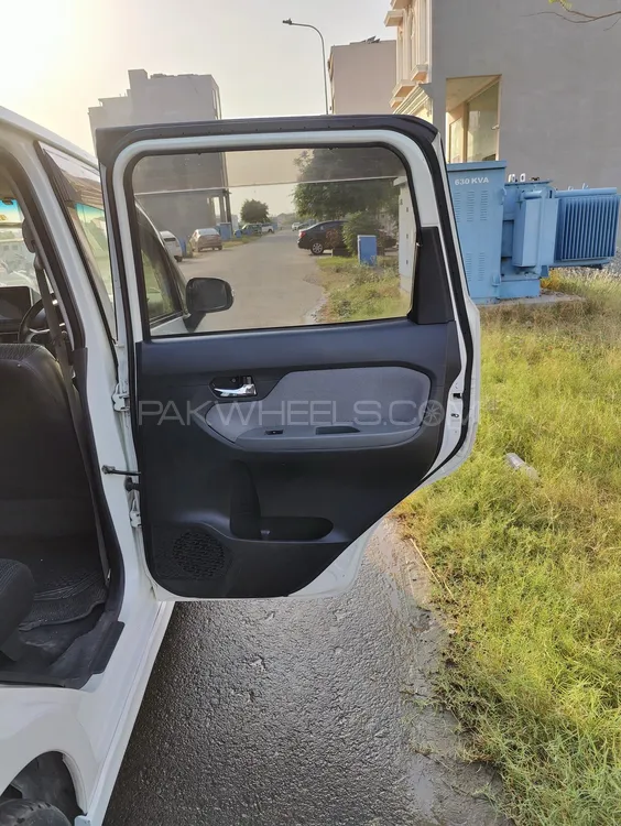Daihatsu Move 2014 for Sale in Lahore Image-1