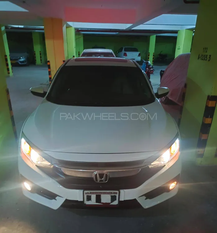 ہونڈا سوک 2017 for Sale in کراچی Image-1