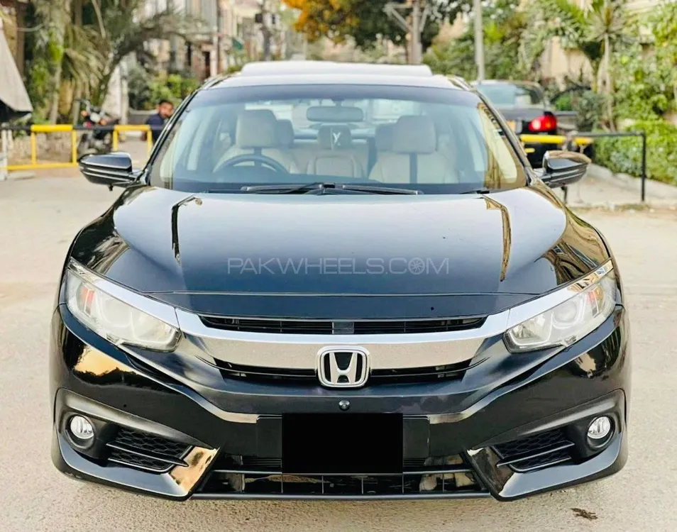 Honda Civic 2017 for Sale in Karachi Image-1