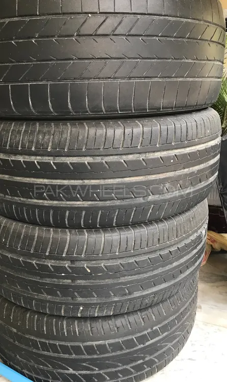 Sell of used tyre (size 215/55/17R Image-1