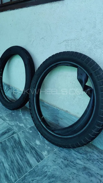 Suzuki 150 tyre pair with tube Image-1