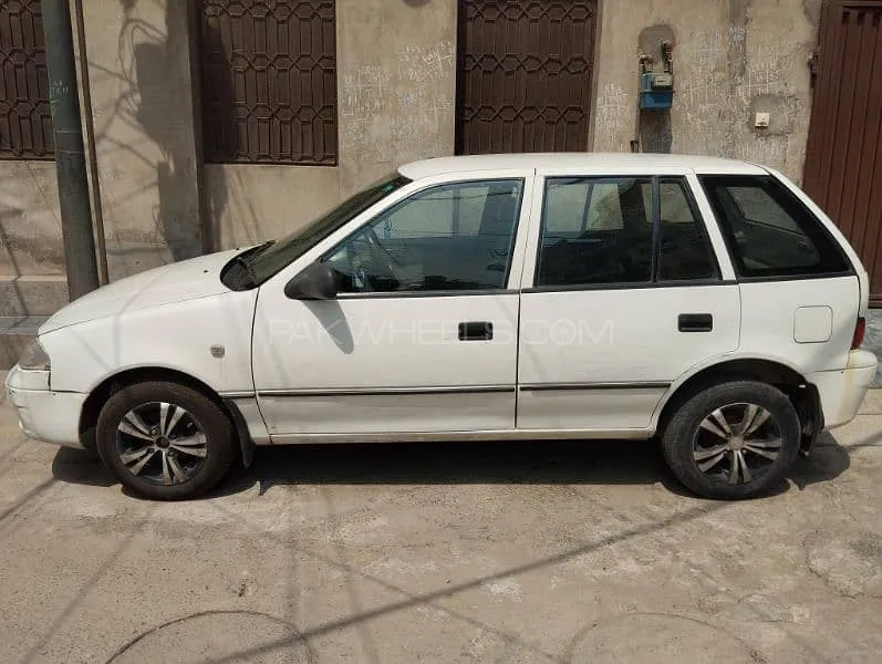 Suzuki Cultus 2004 for Sale in Lahore Image-1