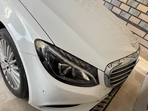 Mercedes Benz C Class C180 Exclusive 2018 for Sale