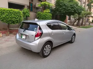 Toyota Aqua S 2015 for Sale