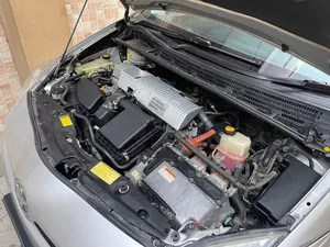 Toyota Prius S LED Edition 1.8 2011 for Sale