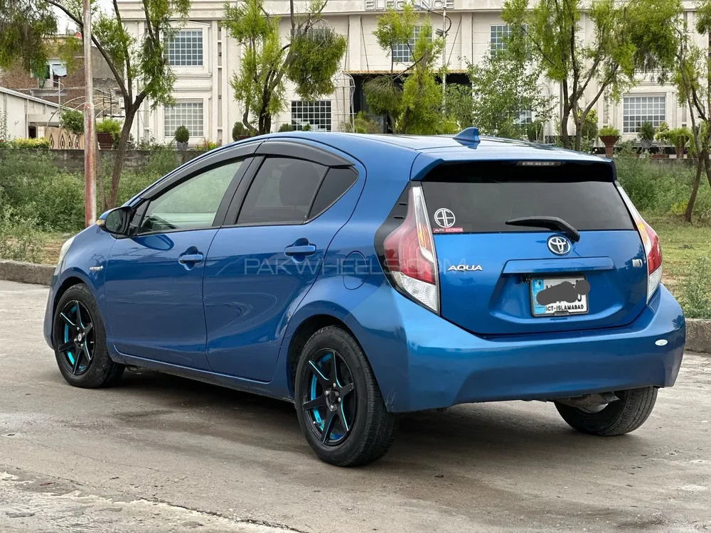 Toyota Aqua 2015 for Sale in Islamabad Image-1