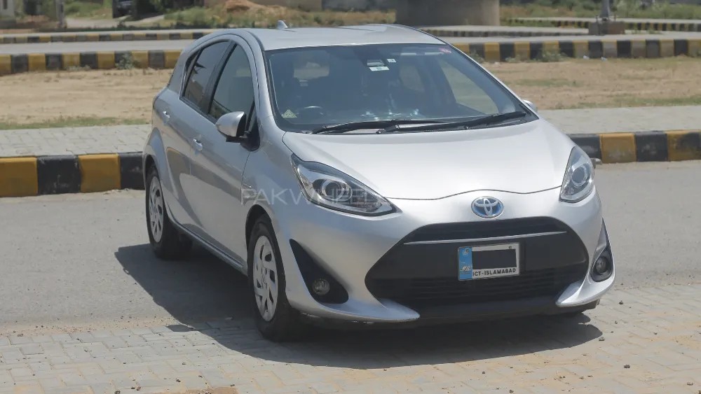 Toyota Aqua 2017 for Sale in Islamabad Image-1