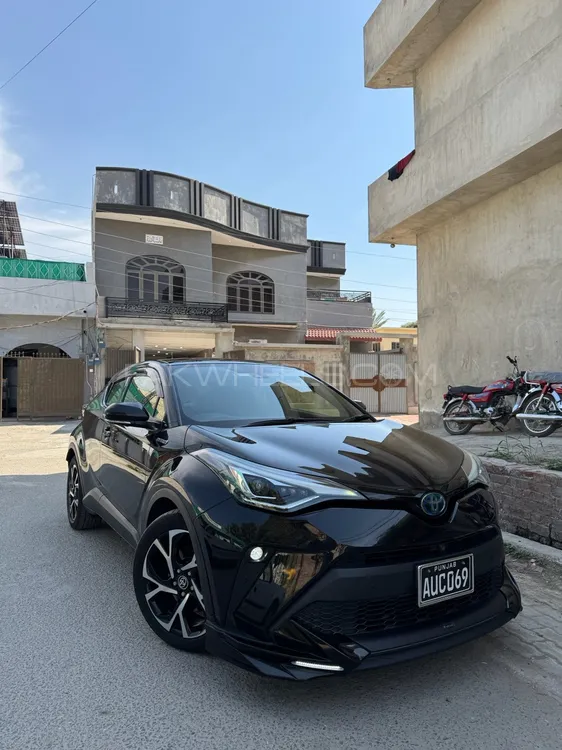 Toyota C-HR 2019 for Sale in Lahore Image-1