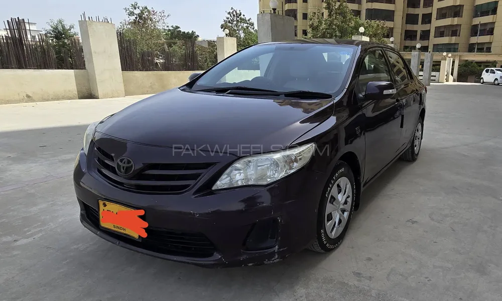 Toyota Corolla 2013 for Sale in Karachi Image-1