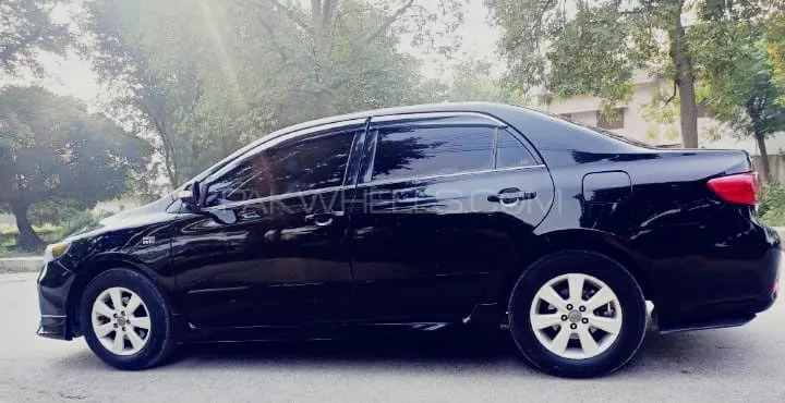Toyota Corolla 2011 for Sale in Peshawar Image-1