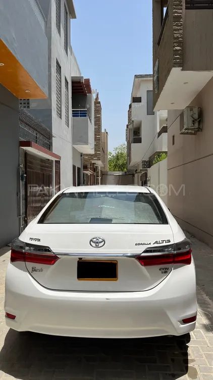 Toyota Corolla 2019 for Sale in Larkana Image-1