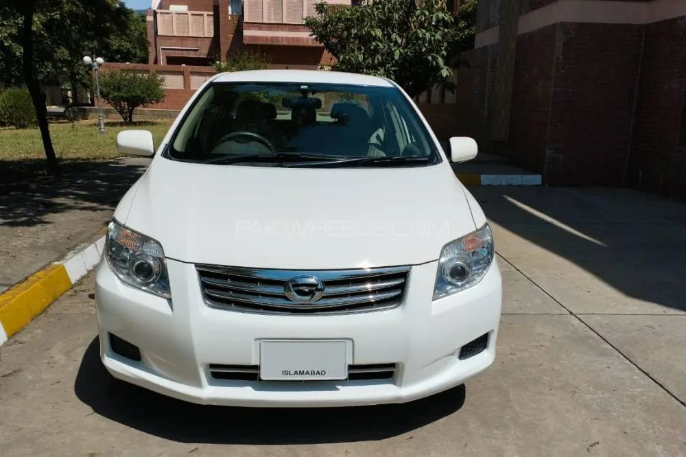 Toyota Corolla Axio 2008 for Sale in Islamabad Image-1