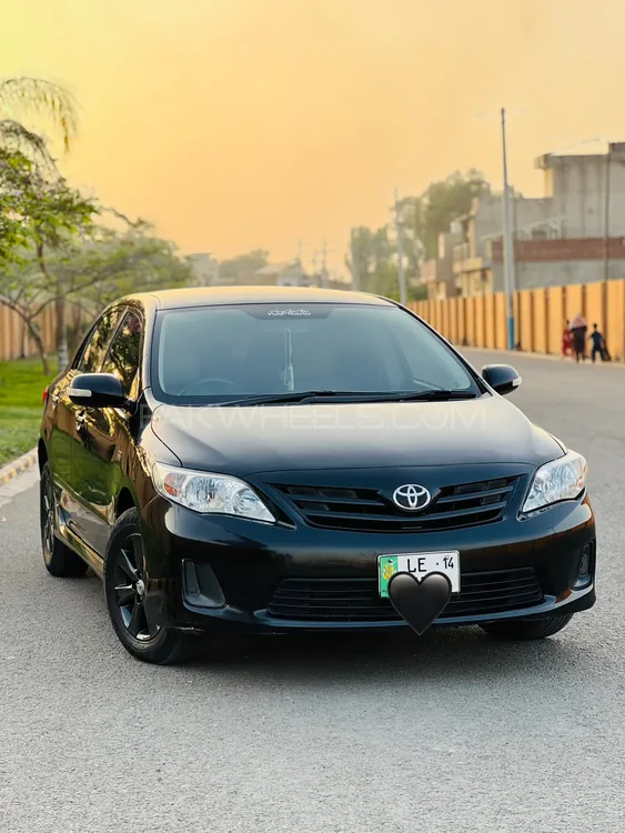 Toyota Corolla 2013 for Sale in Jhang Image-1