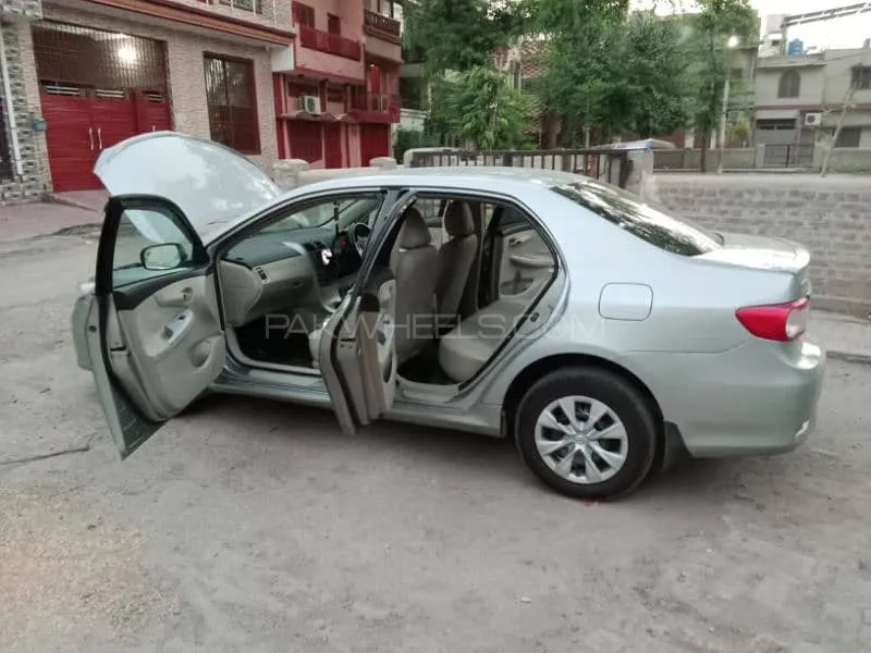 Toyota Corolla 2013 for Sale in Sukkur Image-1