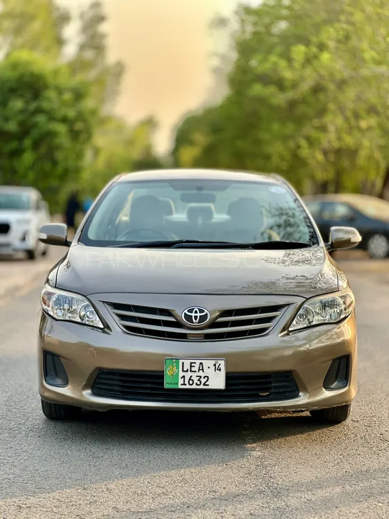 Toyota Corolla 2014 for Sale in Lahore Image-1